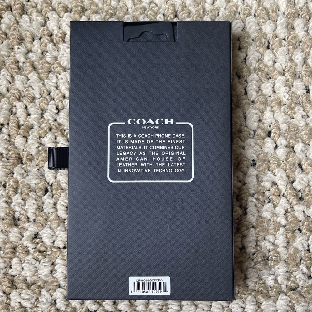 Coach iPhone case - Picture 2 of 4
